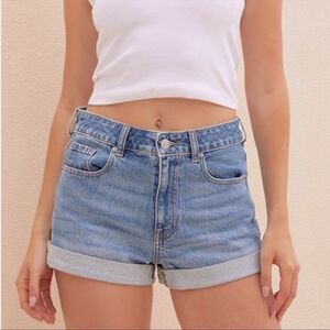 PacSun mom Jean short light wash size 25